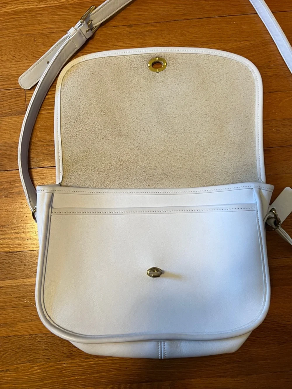 Vintage Coach crossbody Bag - Picture 3 of 7